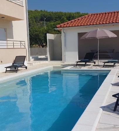 Villa Ana Perfect For Families With Kids And Groups,House With Heated Pool Подстрана Екстериор снимка