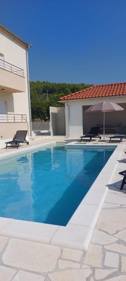 Villa Ana Perfect For Families With Kids And Groups,House With Heated Pool Подстрана Екстериор снимка