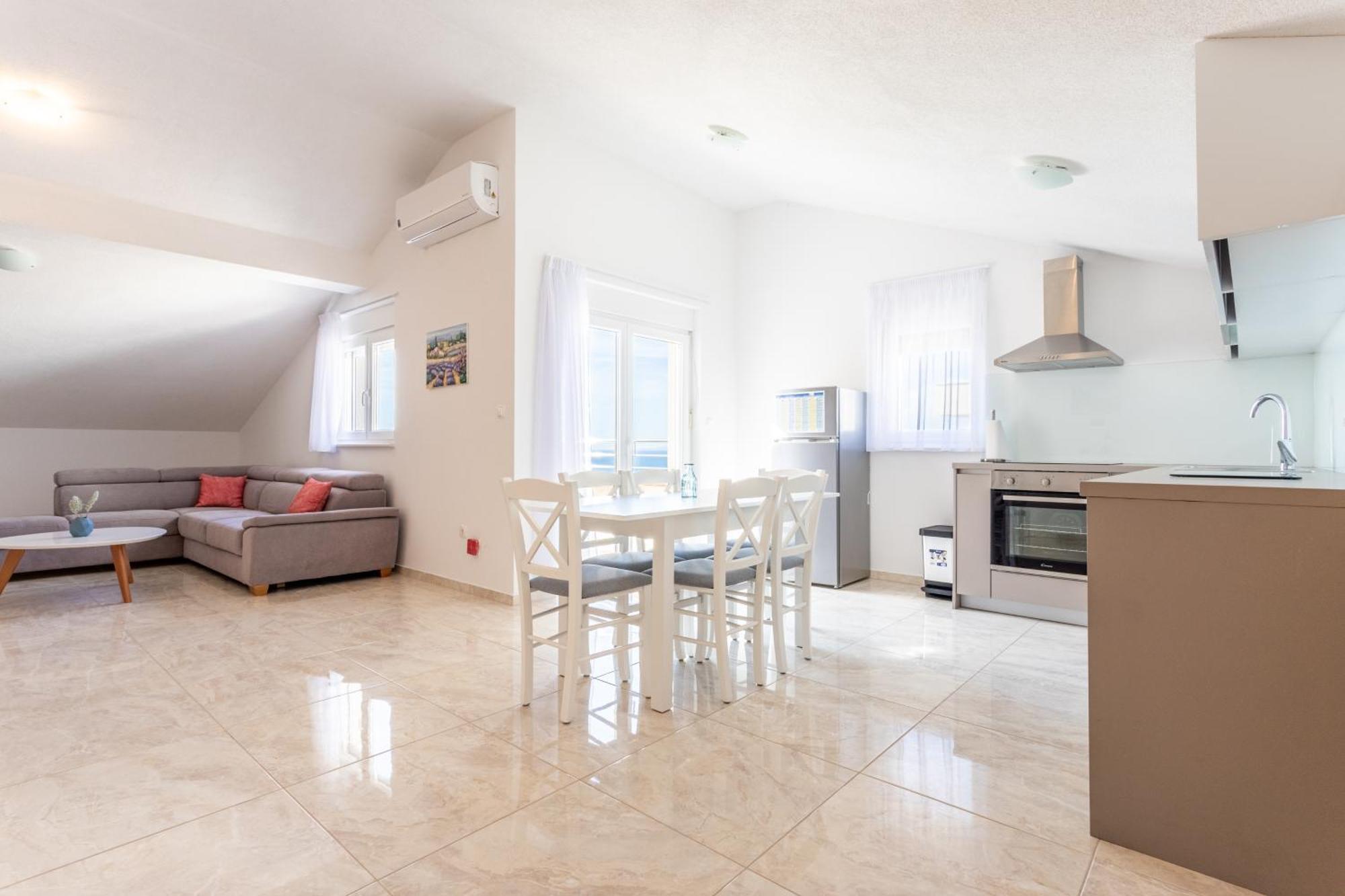 Villa Ana Perfect For Families With Kids And Groups,House With Heated Pool Подстрана Екстериор снимка