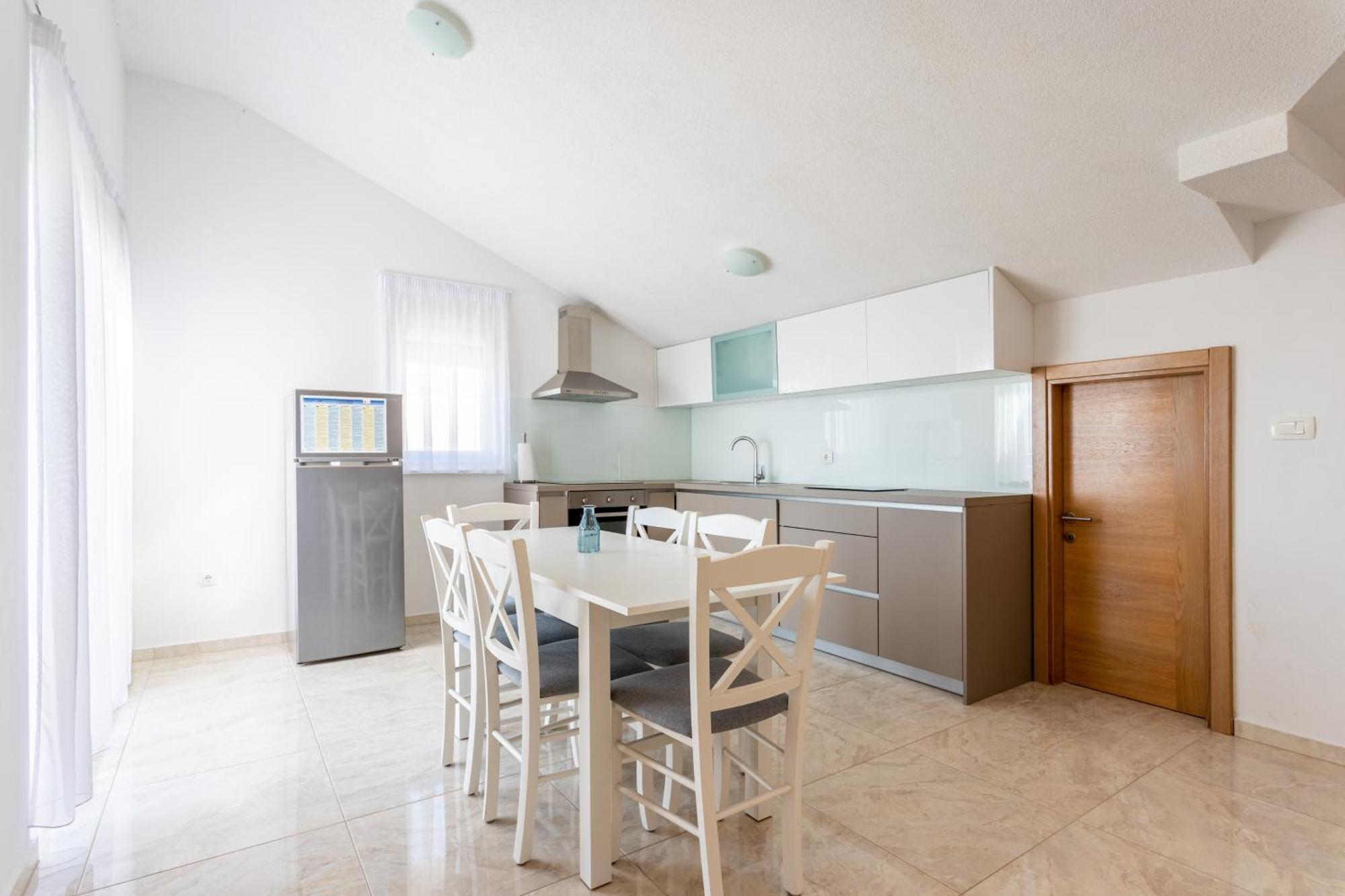 Villa Ana Perfect For Families With Kids And Groups,House With Heated Pool Подстрана Екстериор снимка