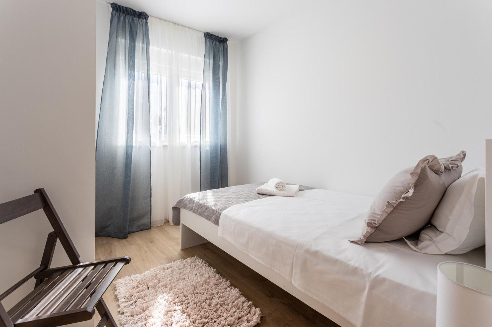 Villa Ana Perfect For Families With Kids And Groups,House With Heated Pool Подстрана Екстериор снимка
