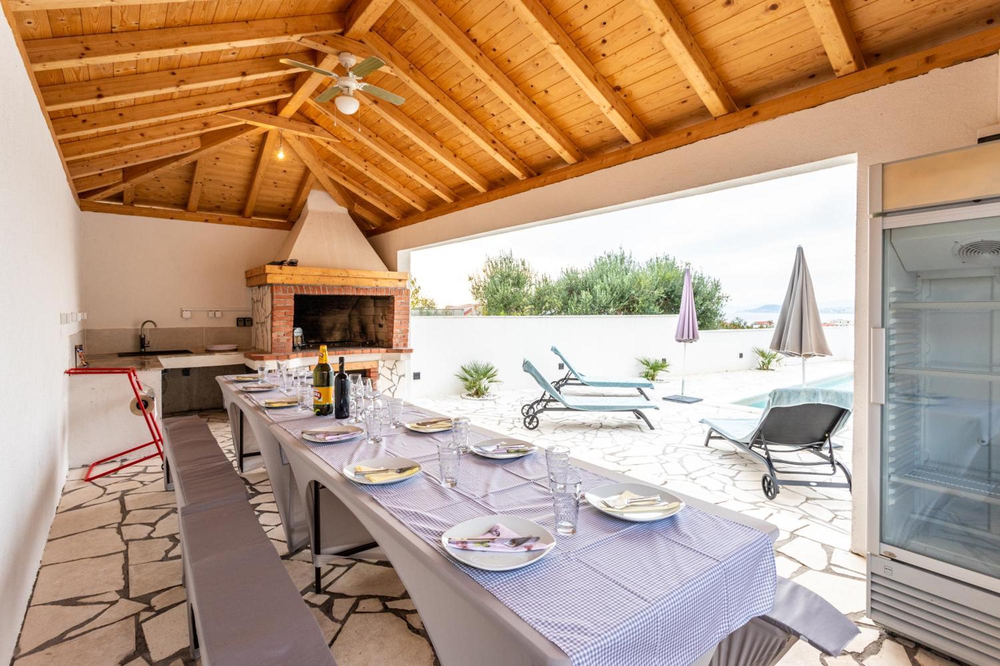 Villa Ana Perfect For Families With Kids And Groups,House With Heated Pool Подстрана Екстериор снимка