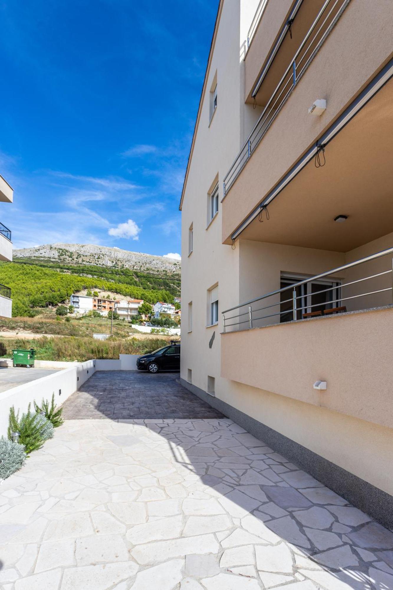 Villa Ana Perfect For Families With Kids And Groups,House With Heated Pool Подстрана Екстериор снимка