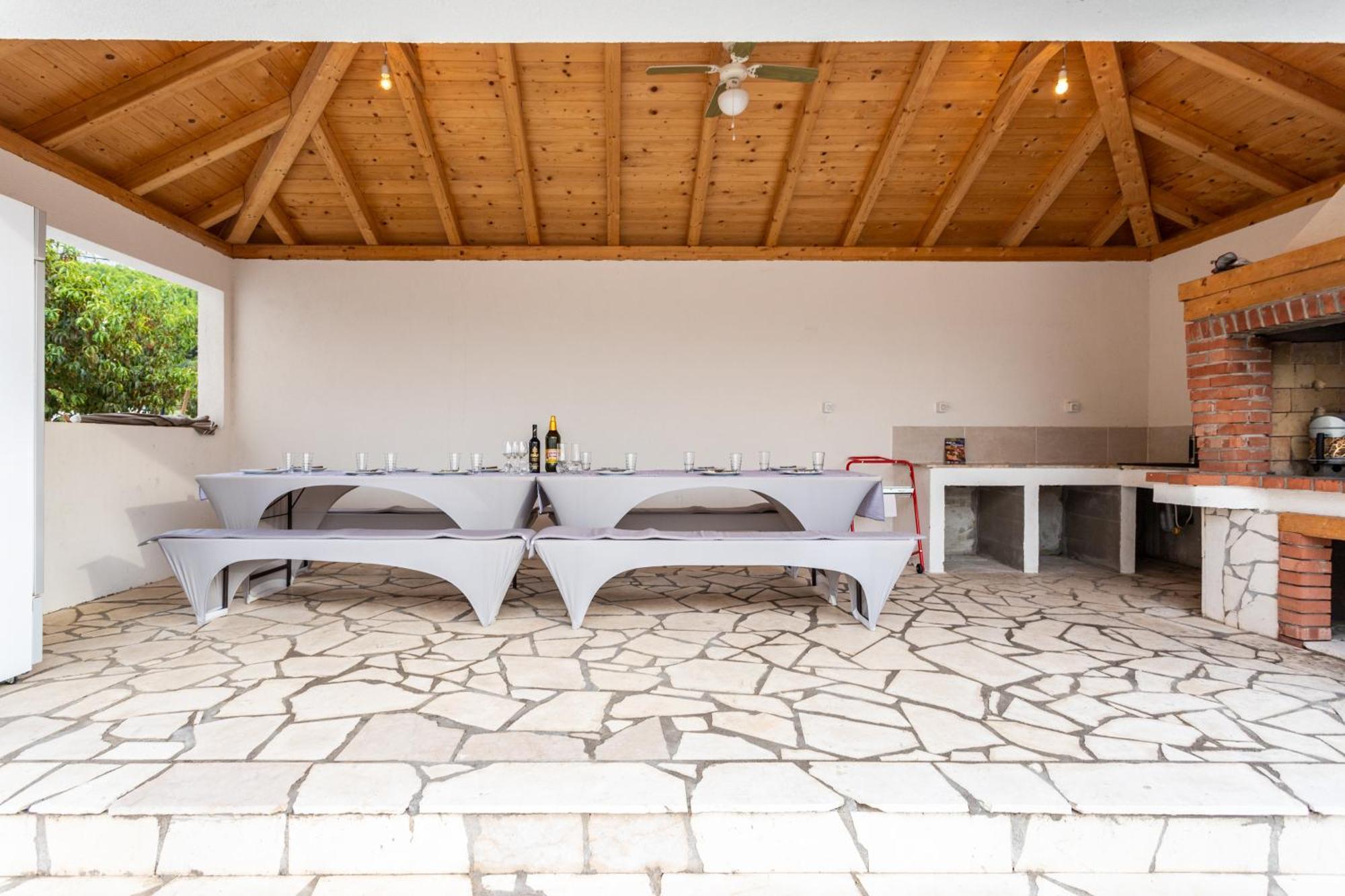 Villa Ana Perfect For Families With Kids And Groups,House With Heated Pool Подстрана Екстериор снимка